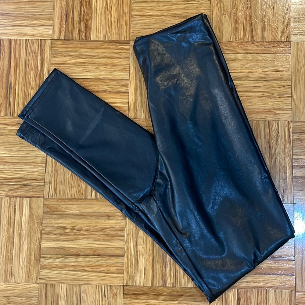 Faux leather leggings